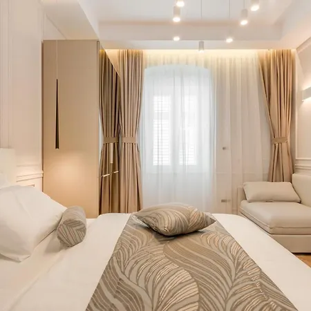 Luxury L'avenue 2 Guest house