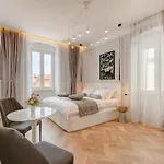 Guest house Luxury L'avenue 2